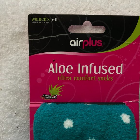 Aloe Infused Spa Socks – NWT - Picture 4 of 5